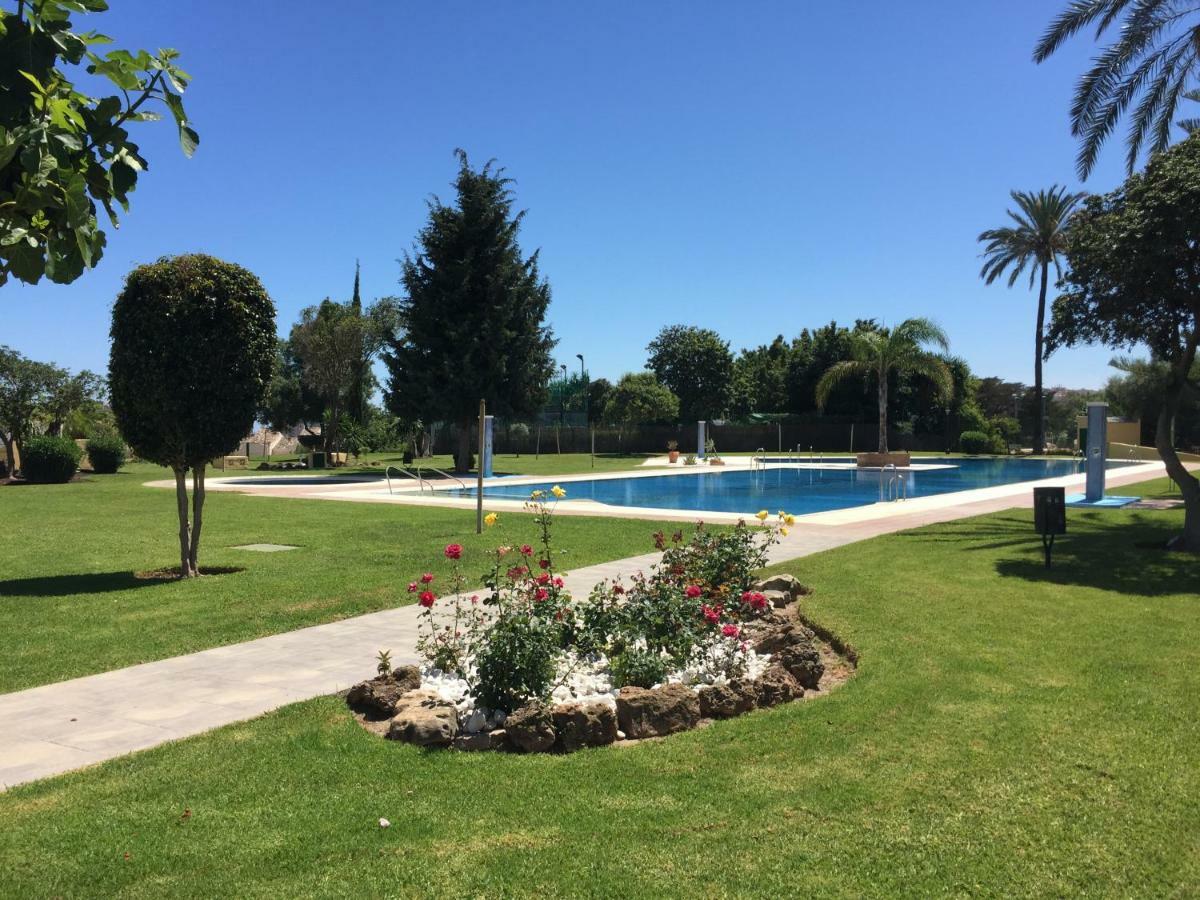 Apartamento Cerca De La Playa Y Campo De Golf Con Piscina Apartamento Torremolinos Exterior foto