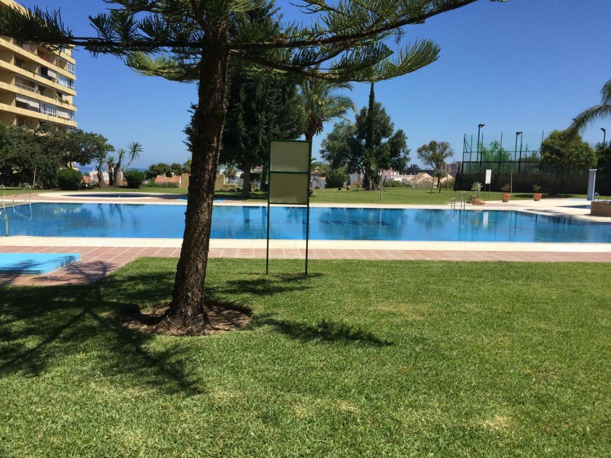 Apartamento Cerca De La Playa Y Campo De Golf Con Piscina Apartamento Torremolinos Exterior foto